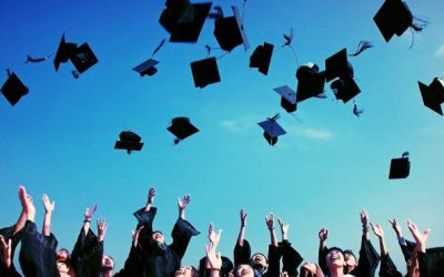 100 Becas de Postgrado en el Extranjero
