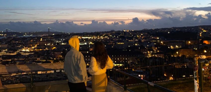 Dos claveles para mí, uno por Lisboa y otro por Madrid