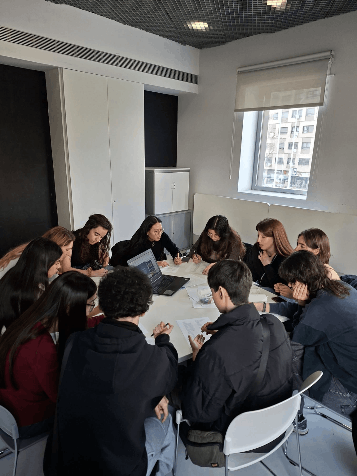 Talleres de conversación de idiomas gratuitos