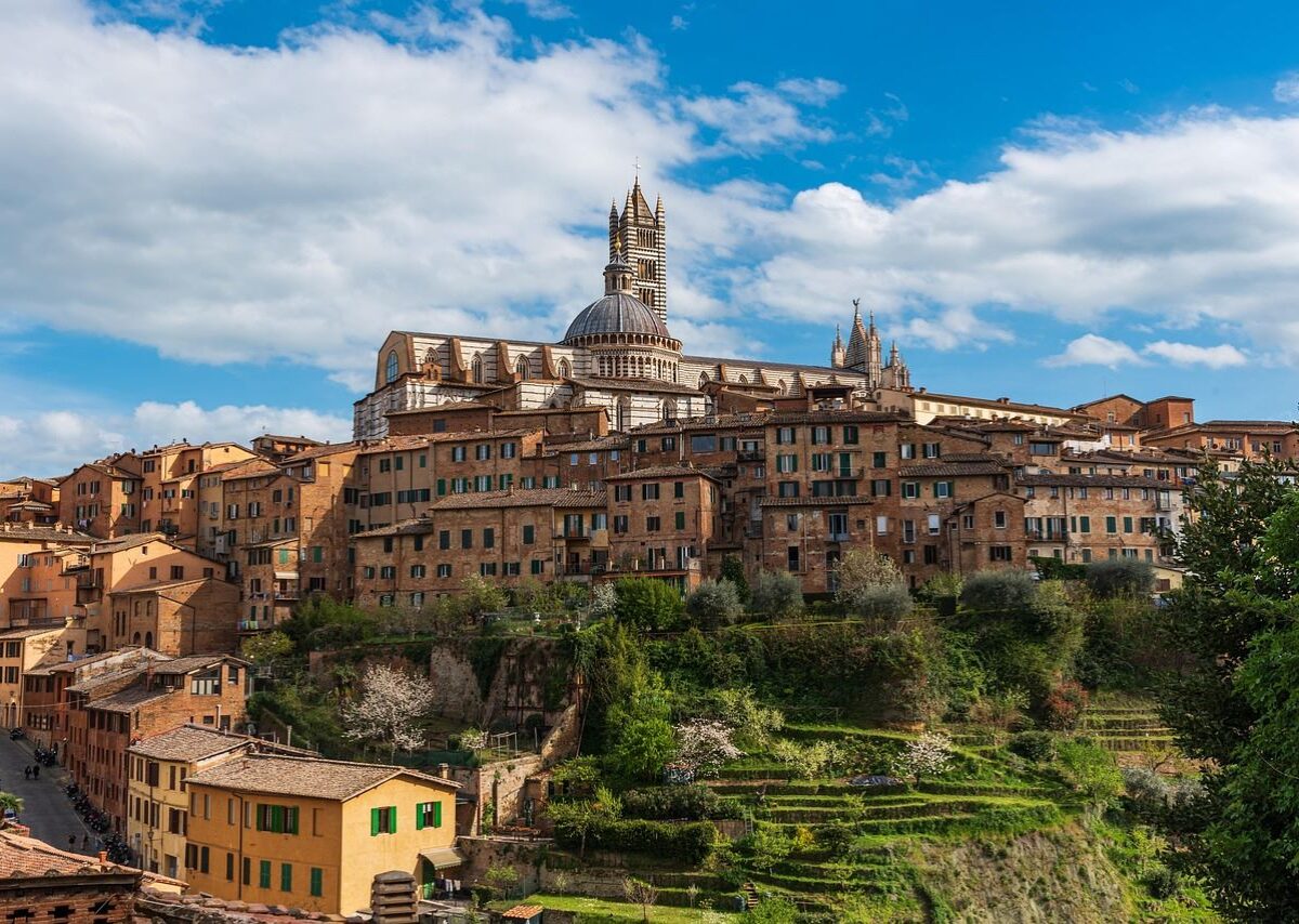 siena-italia-1-1200×854